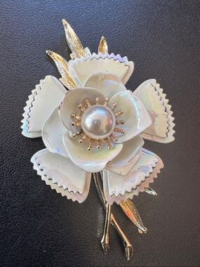 VTG Singed Coro White Enamel Pin Flower Power Iridescent Multi-Dimensional